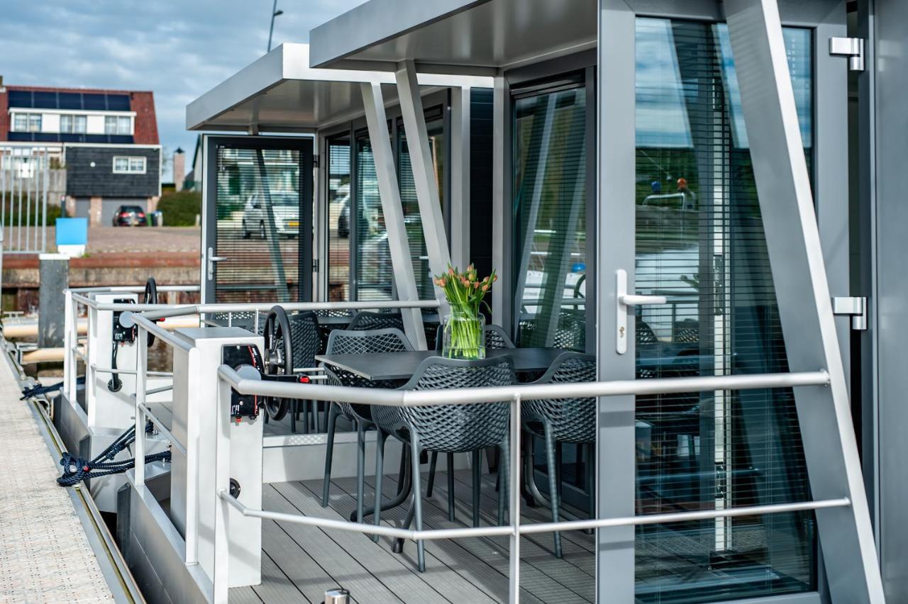 Waterlodges Veerse Meer Kamperland Buitenkant foto